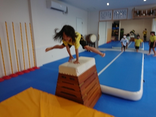 跳び箱での全身運動「あらゆるスポーツの基礎を作る！ジュニアスポーツクラブSKILL鉾田支部」
