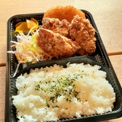 カラコロ弁当