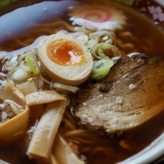 【三浦屋】喜多方ラーメン　游泉　白箱10食入（しょうゆ味・みそ味）