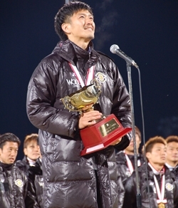 渡部博文選手<br>「決勝ゴールは、みなさんの思いが重なって<br>生まれたゴールだと思います。<br>ありがとうございました」