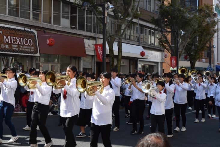 「ええじゃないか豊橋パレカ　TOYOHASHI 110祝祭マーチングバンドパレード」