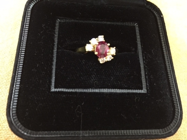 「ルビーの指輪♪　ゴールドダイヤリング(指輪）　お買取りさせて頂きました。　サイズの合わなくなった「指輪」お売り下さい！　ダイヤ、貴金属、色石(宝石)の買取りは「チケット大黒屋」金町北口店へ」