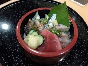 「本日の4種丼」