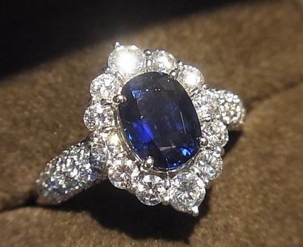 「PT900 S2.71ct D1.33ct 0.40ct サファイア ダイヤ リング 高価買取」