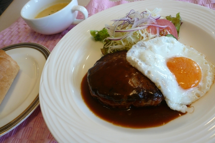 「○・。＊　今日のランチ　＊。・○」