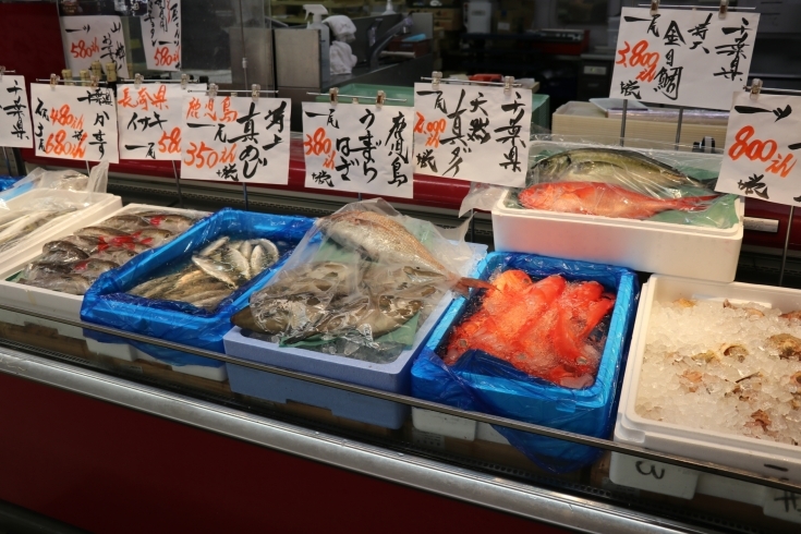 「旬魚一番手、大奉仕！  八千代市、佐倉市の鮮魚店　　魚や山粋」