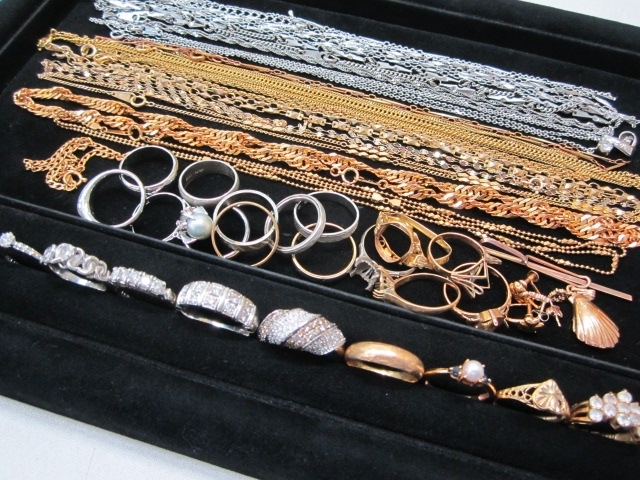 「指輪やネックレスを高価買取り！おたからやJR伊丹店は本当に高く貴金属をお買取りいたします！」