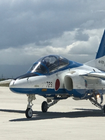 「明日は航空祭  今日予行練習見てきました」