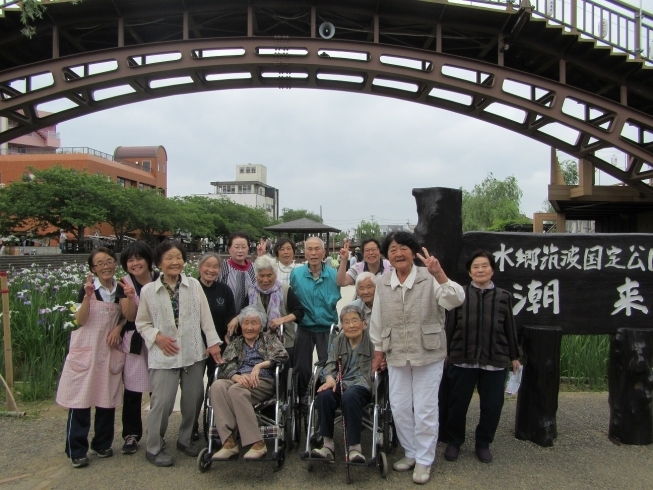 「潮来あやめ見学」