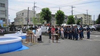 梅宮神社御祈禱の様子