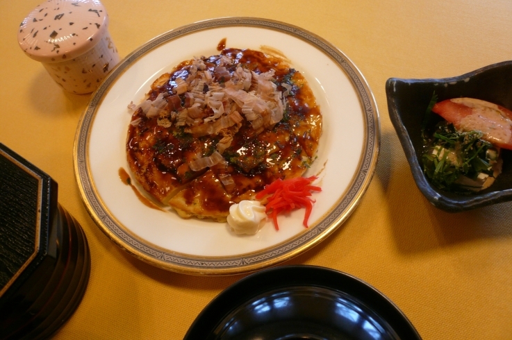 「○・。＊　今日のランチ　＊。・○」