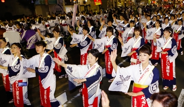 「「ええじゃないか豊橋まつり」16時・現在」