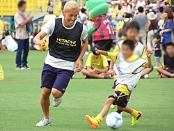 菅野孝憲選手はいつだって本気です。たとえ相手が子どもであろうと…