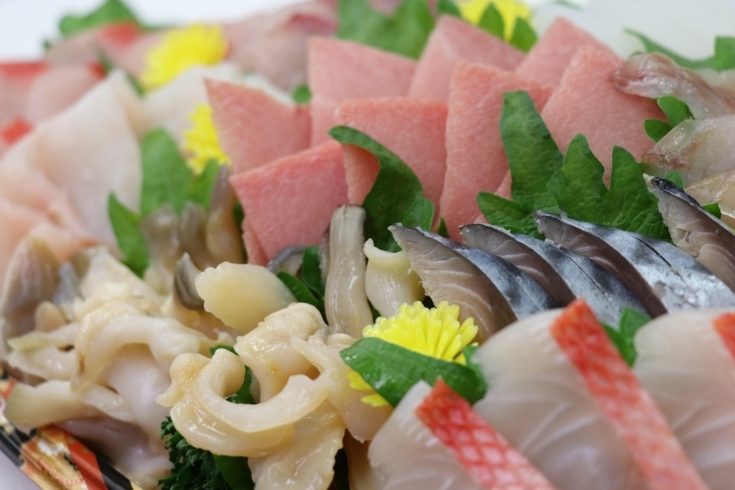 「八千代市、佐倉市の鮮魚店   　　　魚や山粋　地魚盛り合わせ」