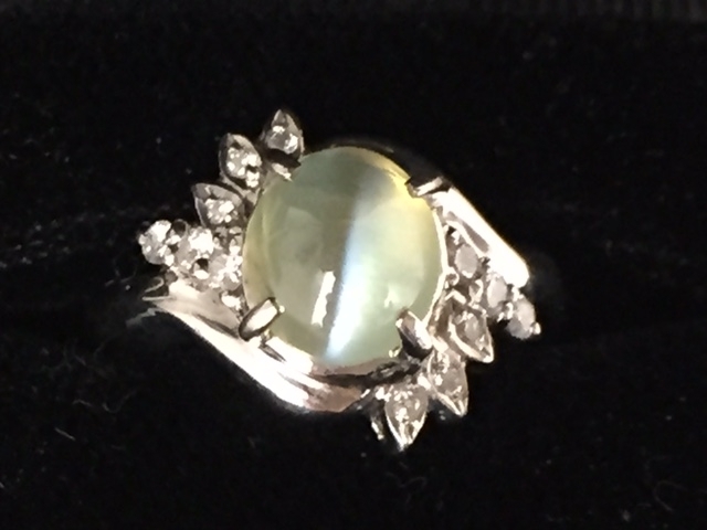 「キャッツアイ　プラチナ(PT900)　ダイヤリング　お買取りさせて頂きました。　　貴金属、色石、ダイヤモンドの「買取」と「査定」は大黒屋　金町北口店へ」
