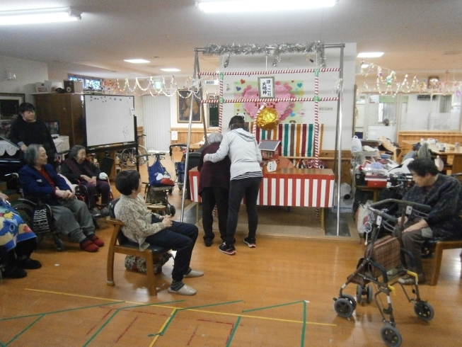 「ほっこり神社で初詣　　交野市　小林診療所　デイサービス　有料老人ホーム」