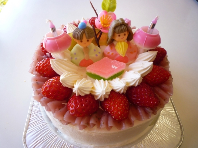 「ひな祭りデコレーションケーキ～伊奈町のケーキ屋シャンティ洋菓子店～」