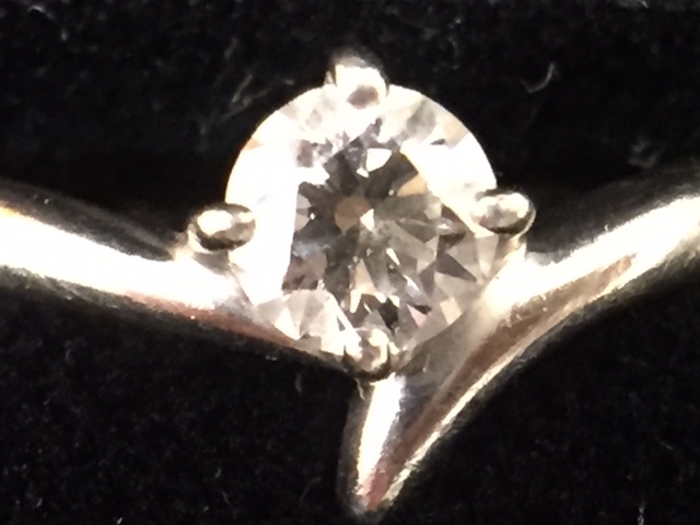 「VVS-1  0.3カラット　プラチナ  ダイヤリング　お買取りさせて頂きました。　ダイヤ、リング、ネックレス、インゴット、金貨、小判　ご持参頂いております。　　貴金属、色石、ダイヤモンドの「買取」と「査定」は大黒屋　金町北口店へ」