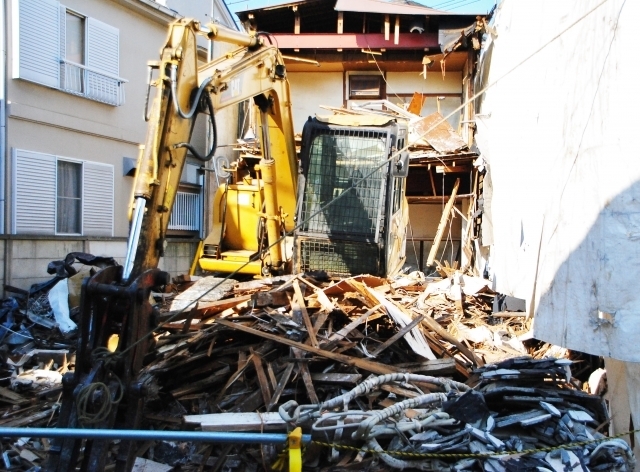 「ブログ更新しました。「立て替えられない建替え費用」」