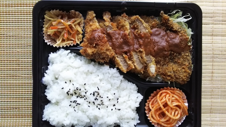 「ビーフカツ弁当‼」