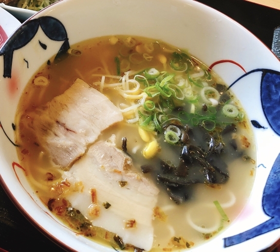 「【鹿児島ラーメン　みよし家　本店】お店がラーメンの人気ブロガーさんに紹介されました✨」