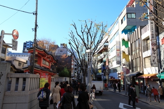 毘沙門天善国寺　１２月になり、あわただしい雰囲気が漂う