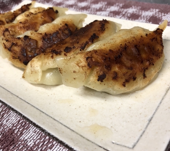 「リボルバードの焼き餃子はにんにくを使用しておりません。」