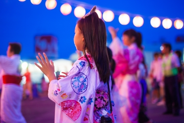 「夏まつり、給水ついでに お立ち寄りください！」