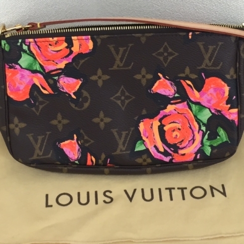 「ヴィトン (LOUIS　VUITTON)　モノグラム・ローズ　M48615　アクセサリーポーチ 　お買取りさせて頂きました。　　　ブランド品(バッグ・時計）、貴金属、ダイヤ、新幹線チケットの「買取」は「チケット大黒屋」金町北口店」