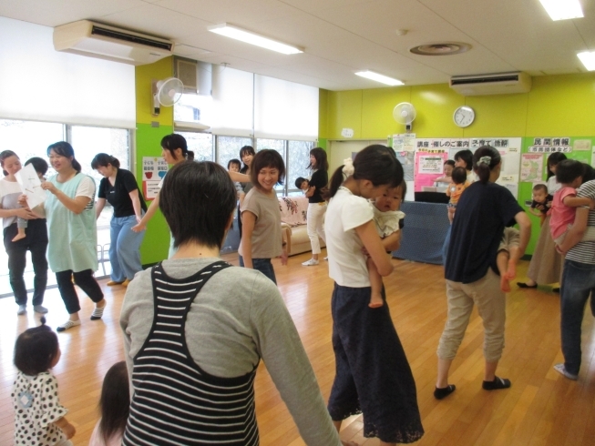 「今日のセンターの催しものは「リトミック♪」でした！」