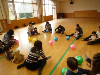 ボールをころころオニ退治