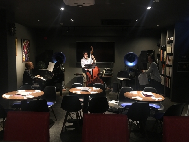 「間も無く開演❗️“J's craft Standard JAZZ NIGHT Ⅵ” まだ間に合います‼️」