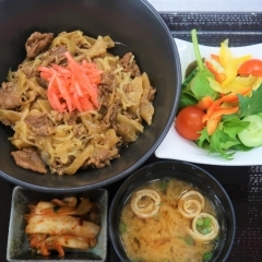 きたかみ牛 牛丼