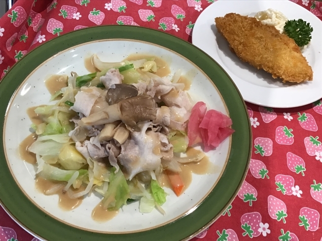 「本日のAランチ きのこと野菜の温しゃぶ風 」