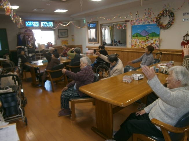 「師走最後の土曜日　　　交野市　デイサービス　老人ホーム　小林診療所」