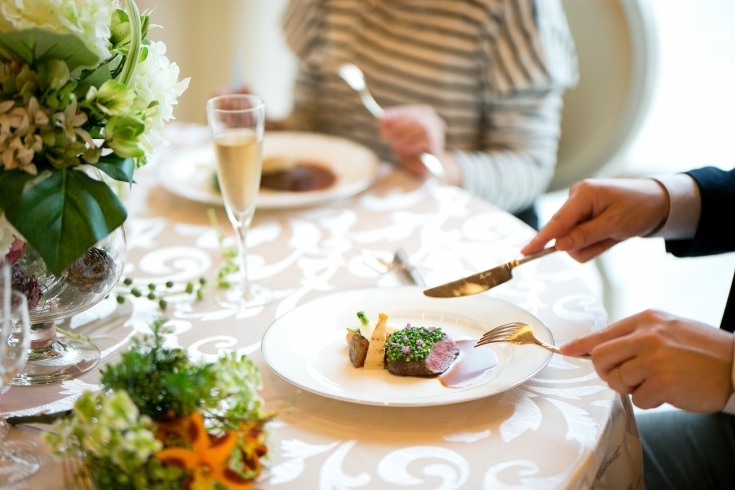 「絶品コース試食！２会場と絶景大階段入場体験★」