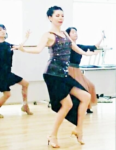 「三島市ダンス教室  ヒールダンスでエクササイズ！」
