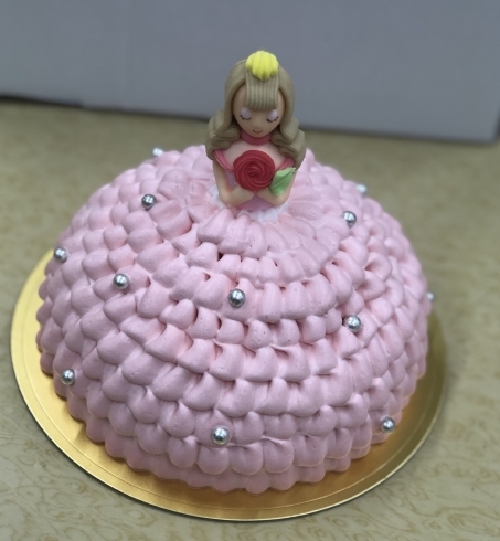 「可愛いケーキ」