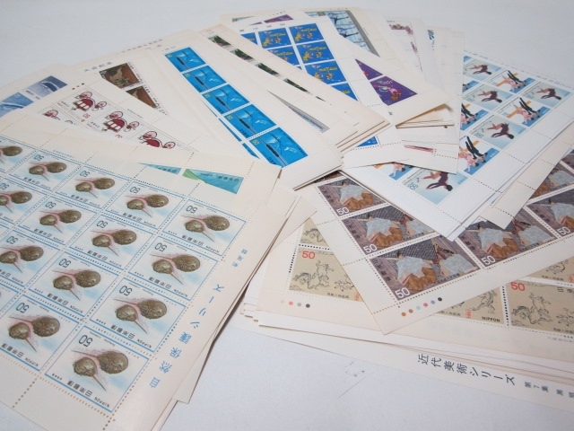 「伊丹市昆陽からのお客様。記念切手シートをお買取りさせていただきました。おたからやJR伊丹店。」