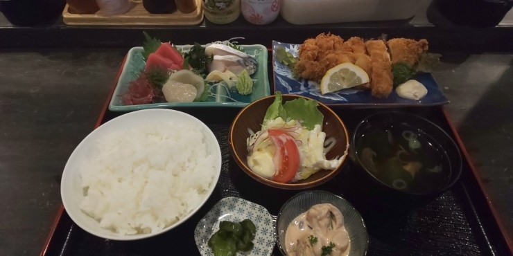 「今日の日替りランチはチキンカツです❗️」