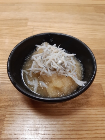 「しらす大根あります。　うどんと一緒にどうぞ」