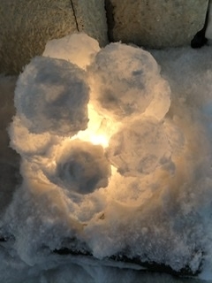初めて作った雪あかり「雪明かりを初めて作った」