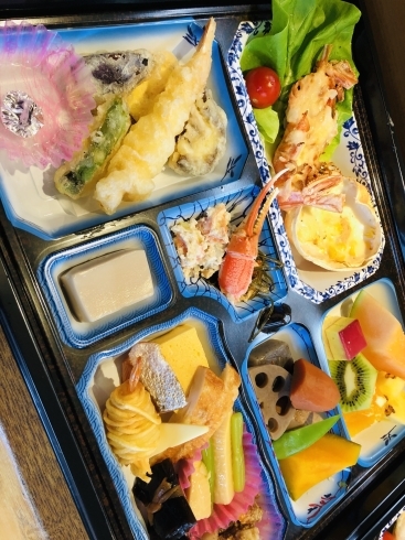 お祝い事ご法要にお届けします。おもてなしお弁当。「［船橋 仕出し 法事 慶事 ］すっぽん・すき焼き・しゃぶしゃぶ」