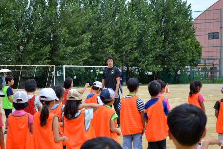 朝原宣治さんによる走り方の指導