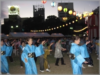 お盆を過ぎているので総踊りと言います