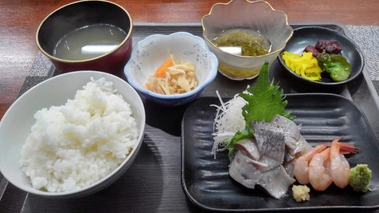 イワシ最高「今日の日替わりランチイワシが脂のって美味しい‼️【京都市南区で地鶏を食べるなら！ 鳥夜ゆうこ】」