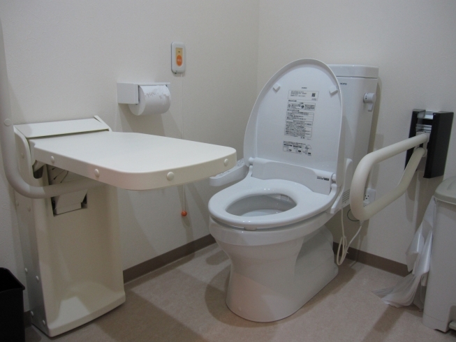 「トイレは、大切なポイントです！！ 　高住センターから、入居検討の際の大切なポイントについての老人ホーム見学情報です。」