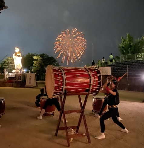 この写真は8月22日の水祭りのものです「西大寺の夜空に2000発の花火があがります！」