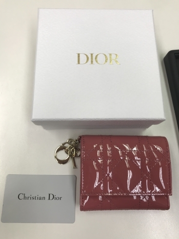 「Dior  財布　高価買取　横浜鶴屋町の買取専門店「おたからや　横浜本店」」