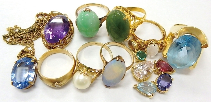 昔の古い指輪や宝石「昔の古い指輪や宝石　高価買取　銀座の買取専門店「おたからや　銀座店」」